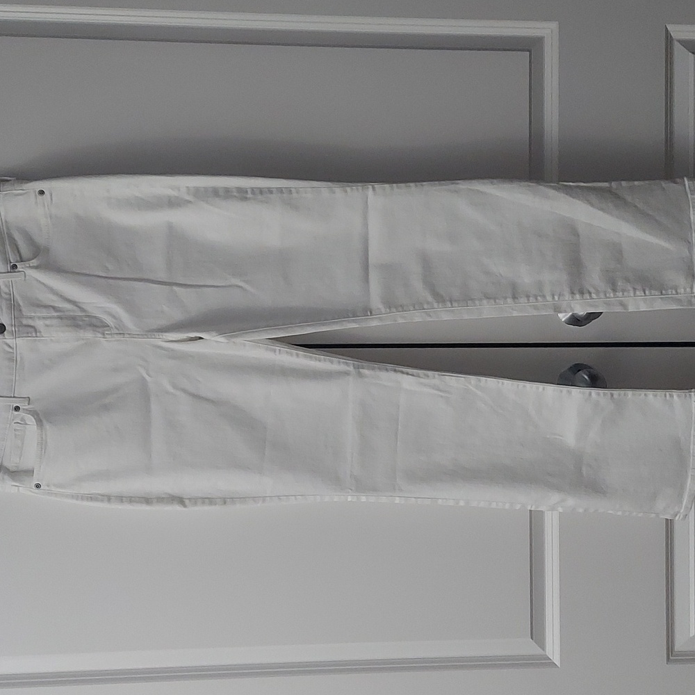 Womens White Jeans 👖